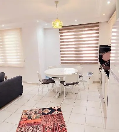 Apartament 1 *